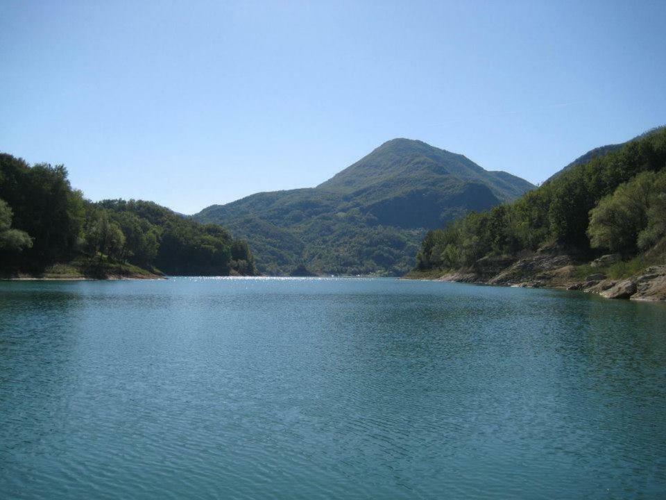 Agriturismo I Due Regni Petrella Salto エクステリア 写真