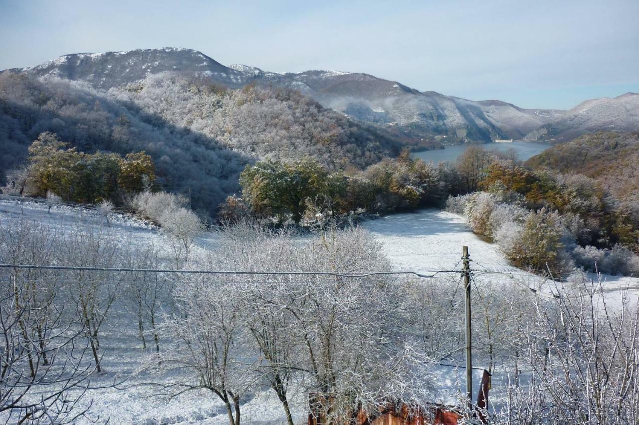 Agriturismo I Due Regni Petrella Salto エクステリア 写真